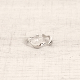 シルバー | ウェーブニュアンスメタルリング 指輪 変形ゆがみシルバーゴールド | FACION