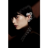 オフホワイト | etoll エトル フラワーモチーフパールイヤークリップ | Fashion Letter