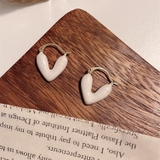 ホワイト | ハートモチーフ キャッチレスピアス 10243 | G&L Style