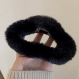 ブラック | ファーフレームヘアクリップ 10414 | G&L Style