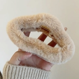 ベージュ | ファーフレームヘアクリップ 10414 | G&L Style