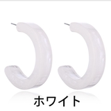 ホワイト | アクリル フープピアス マーブル | gulamu jewelry 