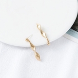 ねじり ゴールド ピアス | gulamu jewelry | 詳細画像8