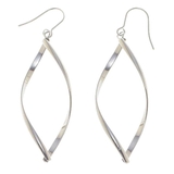 シルバー | リーフモチーフ シャープフレーム ステンレスピアス （1ペア） | ピアス専門店HOMESLICEPRODUCTIONS