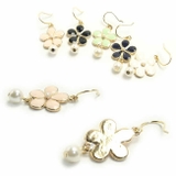 ピアス サージカルステンレス フラワー＆パール 1ペア レディース 両耳用 | ピアス専門店HOMESLICEPRODUCTIONS | 詳細画像6 