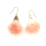 ピンク | ピアス サージカルステンレス トライアングルプレート＆ファーチャーム | ピアス専門店HOMESLICEPRODUCTIONS