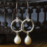 ピアス サージカルステンレス ラウンドフレーム&淡水パール | ピアス専門店HOMESLICEPRODUCTIONS | 詳細画像7 