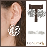 薔薇モチーフのホワイトメタルイヤリング | lunolumo | 詳細画像1 