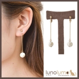 ホワイトシェルボールのドロップイヤリング | lunolumo | 詳細画像1