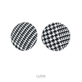 ブラック | 千鳥柄ボタンイヤリング【クリップ式】 | LUPIS