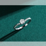 Vラインキュービックジルコニアリング | LACORDE  | 詳細画像4 