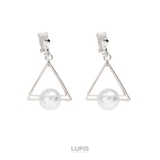 シルバー | ダブルトライアングルパールイヤリング【クリップ式】 | LUPIS