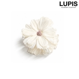 ホワイト | 【小ぶり】フラワーコサージュミニヘアクリップ | LUPIS