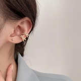 トレンドをおさえたクロスデザインのイヤーカフ アクセサリー 耳元 | maison de LATIR | 詳細画像2