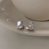 異なる輝きが魅力の上品なデザインピアス 両耳用 アクセサリー | maison de LATIR | 詳細画像7