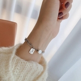 シンプルで上品どんなシーンにも輝きを添えるブレスレット アクセサリー ロゴ入り | maison de LATIR | 詳細画像3