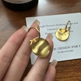 シンプルなのに華やかなプレーンピアス アクセサリー 両耳用 | maison de LATIR | 詳細画像2