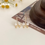 上品なきらめきで、耳元にさりげない華やかさリボンモチーフフープピアス アクセサリ… | maison de LATIR | 詳細画像9 