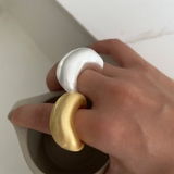 幅広いスタイリングに合わせやすいぷっくりリング アクセサリー 指元 | maison de LATIR | 詳細画像1