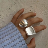 さりげなく華を添えてくれるメタルリング アクセサリー メタル | maison de LATIR | 詳細画像3 