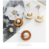 ウッドペンデュラムパールピアス ピアス ベージュ | MODE ROBE | 詳細画像4