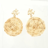 マットゴールド | フラワー＆ラタンピアス | monamona