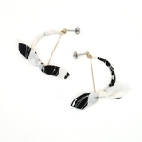 リボンモチーフピアス さがり ゆれる 花柄 | monamona | 詳細画像4 