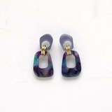 ネイビー | アクリルマーブル下がりピアス | monamona