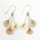 イエロー | リーフモチーフさがりピアス パステル フックピアス 大人かわいい こなれ感 | monamona