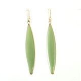 グリーン | リーフモチーフロングピアスフック掛けシンプル揺れる | monamona