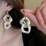 ホワイト | ビッグチェーンモチーフピアス 存在感抜群 パーティー | SLENDER