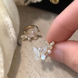 バタフライキャッチレスフープピアス ゴールド パーティー | SLENDER | 詳細画像1 