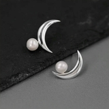 シルバー | 三日月パールピアス 左右非対称 シルバー | SLENDER