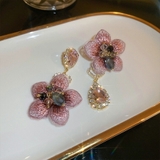ピンク | 刺繍フラワービジューピアス ピンク ポスト部分:S925 | SLENDER