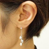 リーフモチーフピアス キュービックジルコニア3粒が耳元でキラキラ揺れるぶら下がり… | アクセサリーショップPIENA | 詳細画像3