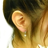 ラインストーンクロスとパールのピアス チタンポスト 国産 | アクセサリーショップPIENA | 詳細画像3