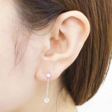 2つのストーンをチェーンが繋ぐ ジルコニアピアス チタン製ポスト | アクセサリーショップPIENA | 詳細画像3