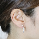 キュービックジルコニアバーが揺れるネジ式イヤリング シルバー メタル | アクセサリーショップPIENA | 詳細画像8 