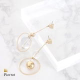 アシンメトリークリアボールピアス ピアス トレンド | Pierrot | 詳細画像1 