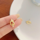 ねじれ 結び フープピアス 華やか ゴルドー 韓国風 | RAKUku | 詳細画像4 