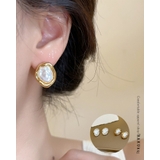 フレームフェイクパールピアス ゴールドフレーム シルバーフレーム  | RAKUku | 詳細画像1 