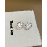 シルバー | フレームフェイクパールピアス ゴールドフレーム シルバーフレーム  | RAKUku