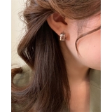 スクエアフープピアス 四角 シンプル モノトーン | RAKUku | 詳細画像2 