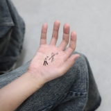 軟骨ピアス スタイリッシュロングスティックバー3連シェイプ揺れる ボディピアス | ボディピアス専門店凛RIN | 詳細画像8