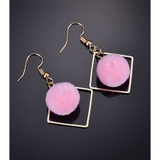 ピンク | ふわふわ ファーピアス 菱形イヤリング | shoppinggo