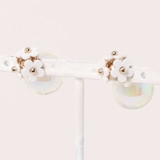 シロ | フラワークリスタルピアス | SPIGA