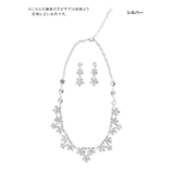 フラワーモチーフ小粒ビジューピアス＆ネックレスセット 2点セット | Tika | 詳細画像4 