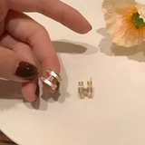イニシャルデザイン ピアス アクセサリー | VICTORIA | 詳細画像7