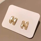 イニシャルデザイン ピアス アクセサリー | VICTORIA | 詳細画像8