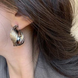 ツイスト フープ ピアス | VICTORIA | 詳細画像2